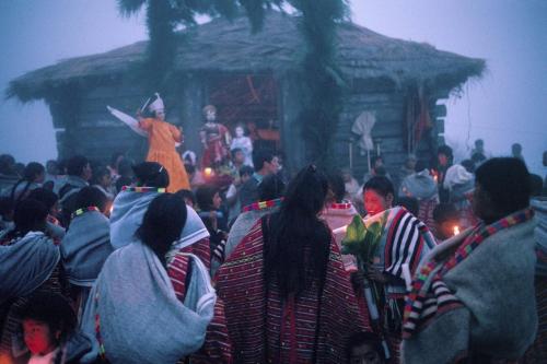 5centsapound:  David Alan Harvey:  Oaxaca, Mexico (1992) At one time a mesoamerican center whose cultures rivaled those of the better known Maya and Aztec, Oaxaca is now among Mexico’s poorest states. The Zapotec, one of the largest and most powerful