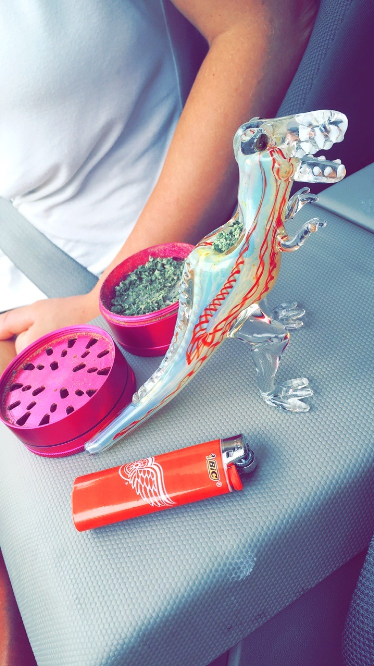 dinosaurbeards:  aaahh i need that piece omg