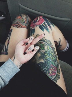 Ilove-Piercings-And-Tattoos:  Http://Ilove-Piercings-And-Tattoos.tumblr.com/