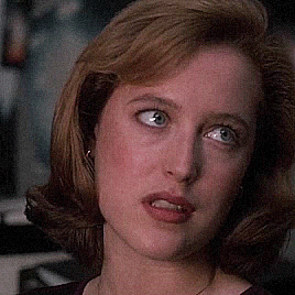 therainking:  Dana Scully in “Squeeze”