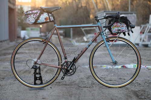 bikesandgirlsandmacsandstuff: (via Legor Cicli Nuiorksiti Randonneur Transcontinental - The Radavist