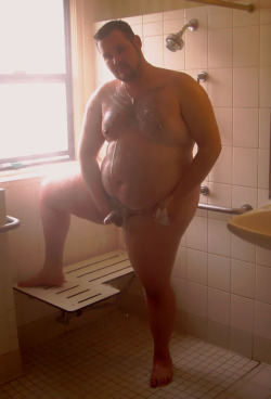 superchubby:  Horny time in the shower 
