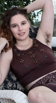 felmcyber-hairy-armpits:   Eleanor