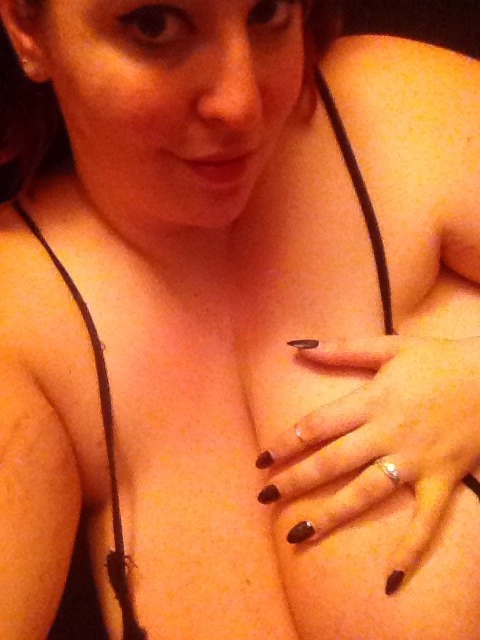 winkingdaisys:  But first let me spam you with pale selfies.     Hey anon who keeps spamming me with “why do you wear black” ummm…do you know me? Stop being a douche canoe.  Seriously. I have no soul, leave me be.