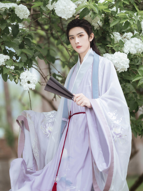 hanfugallery:chinese hanfu by 宴山亭