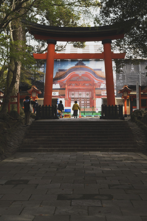 worship path Usa Jingu, Oita, March 2022 