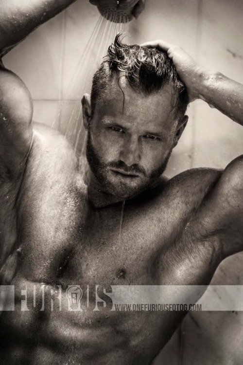 myfavoritemusclemen:   Caylan Hughes  