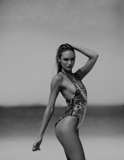 alwaysadaytolate:  vicsecretmodels:  Candice Swanepoel  https://instagram.com/sunsandswim/