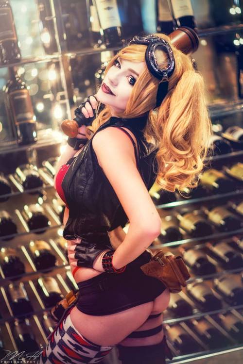 XXX queens-of-cosplay:  Harley Quinn Cosplayer: photo