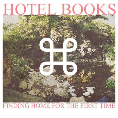 hval: Keen. #hotelbooks #findinghome