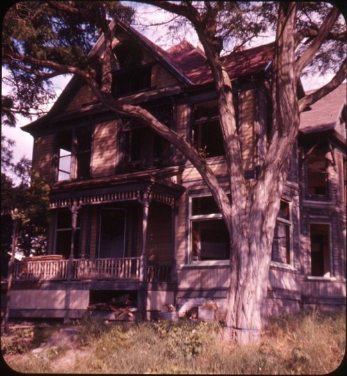 twoseparatecoursesmeet: Abandoned House, 1960s Bruce Thomas