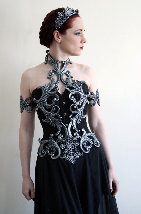 elodieunderglass: sosuperawesome:  Filigree Armor Accessories  Aconite Creations on Etsy     I feel like wearing some of these would align your sinning back into astrally good posture. Posture with consequences.  