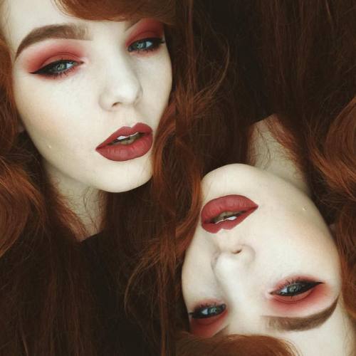 miss-deadly-red:  More little makeup close ups, using the @limecrimemakeup #venus palette with #riot