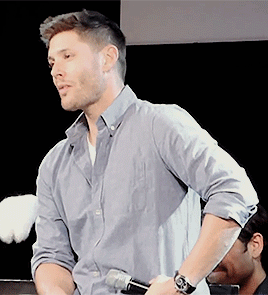 Porn photo unicornmish: Jensen trying not to laugh and