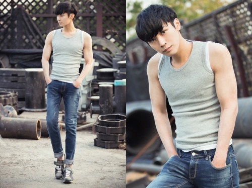 http://gaykoreandude.tumblr.com/post/103181390938