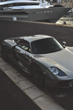 azearr:  Porsche 918 &amp; Yacht | Azearr 