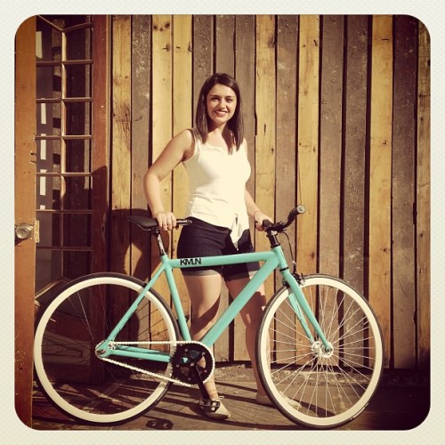 kmlnlabs:  KMLN bikes fixie | velo | vida  Otra Clienta feliz !! #fixie #velo #fixed #piñonfijo #cyc