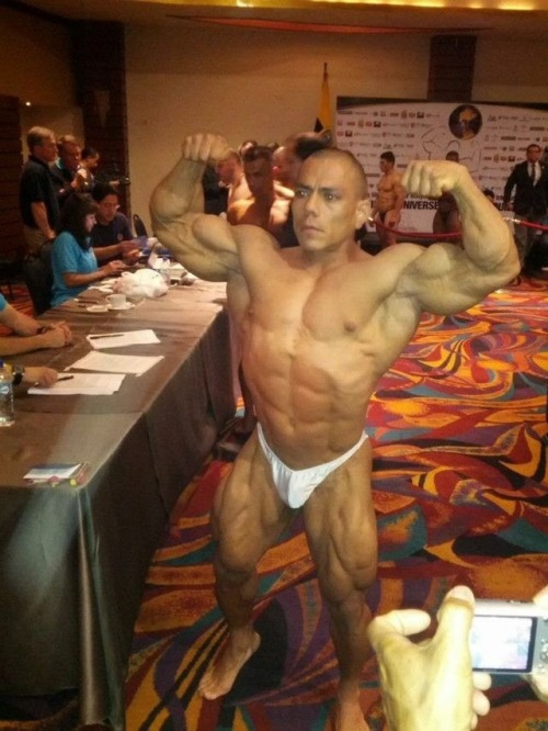 muscleaddictza:  Friday, August 29, 2014 Peruvian honcho Duncans Henson Vela Diaz 