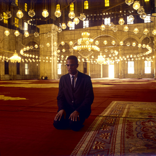 headturnmeon:  thoughtsofafallenpharaoh:  afghaninamericaa:  this man doesn’t get