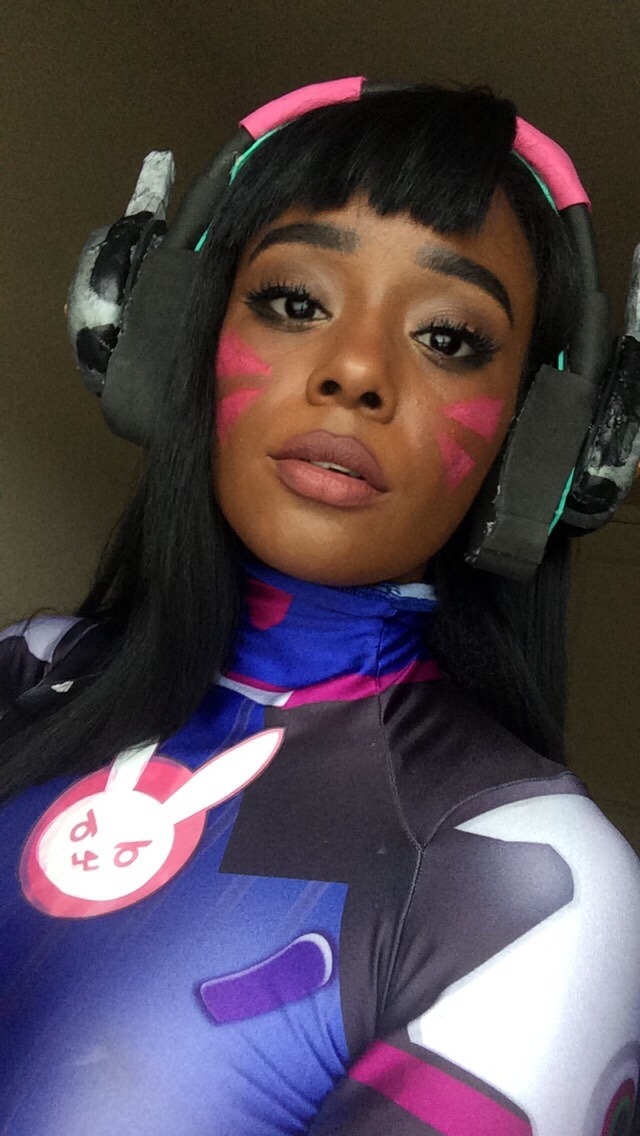 melonboyy:  melongorl:  it’s not done but the headset came out so bulky Smh  my