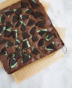 foodffs:  MINT OREO BROWNIESReally nice recipes. Every hour.