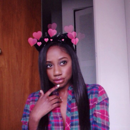 shanicechanel:  💕💕💕💕  IG: shanicechanel