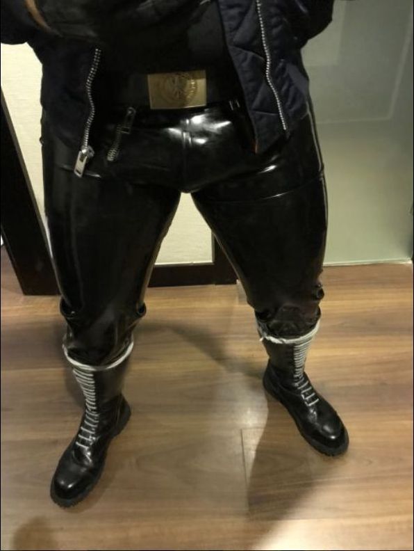 That’s just a beautiful sight..sight..sight..ERROR WARNING SEXUAL OVERLOAD LATEX