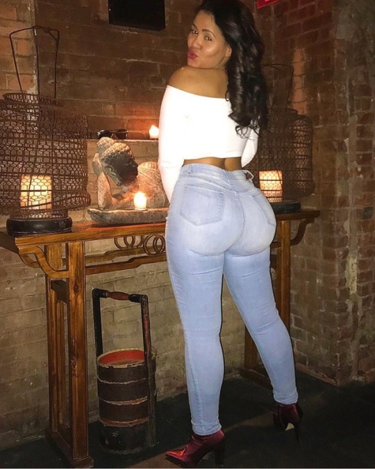 evans601:  Roxsana Alpha @toyboxdollz 