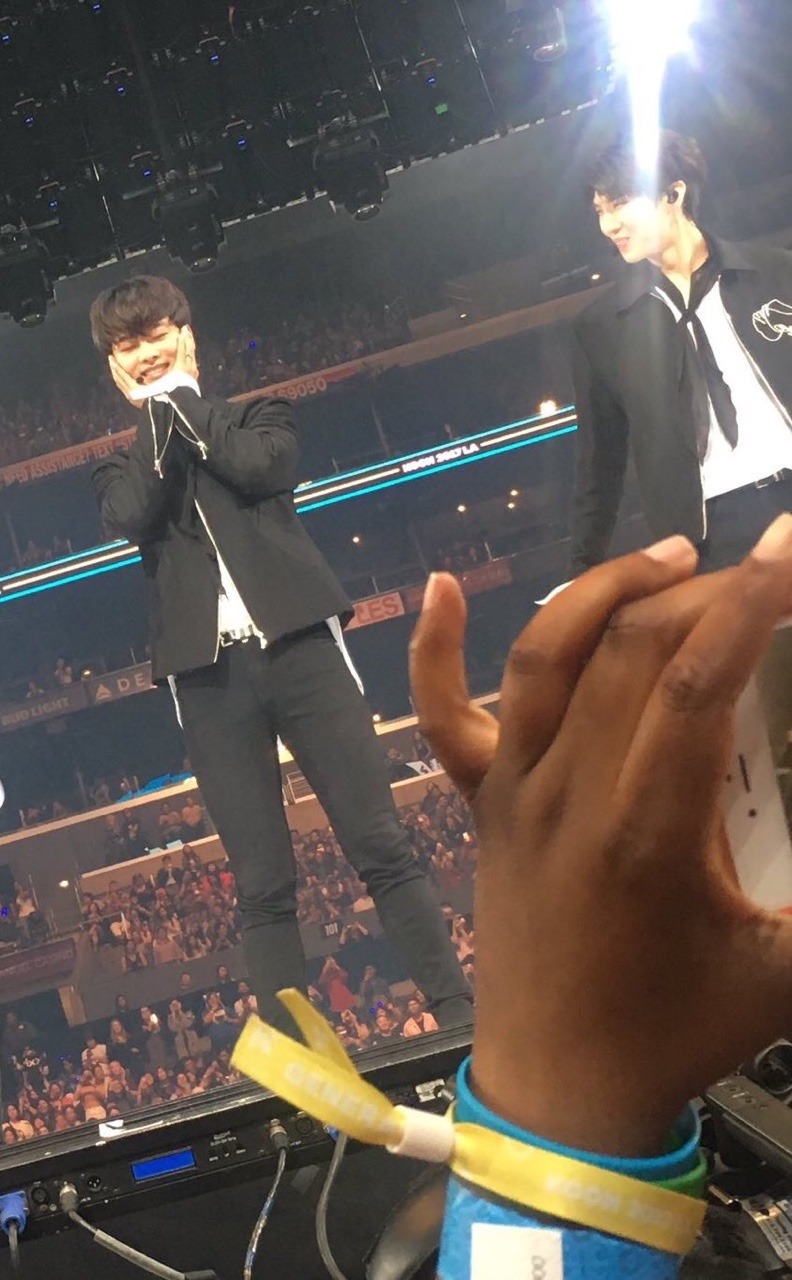 when will someone look at me the way taekwoon looks at hakyeon