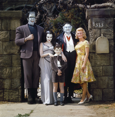 The cast of The Munsters (1964) - Tumbex