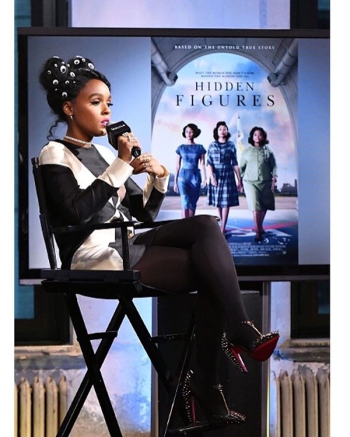HIDDEN FIGURES JANELLE MONAE ROCKS EYE-CONIC HAIR &ndash;The most &ldquo;woke&rdquo; hai