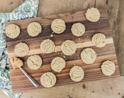 sweetoothgirl:  Chewy Peanut Butter Cookies 