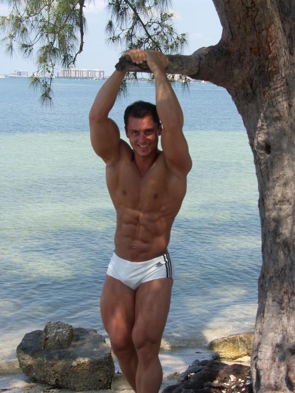 alanpalmsprings:  If you like what you see,  Please  follow me : alanpalmsprings.tumblr.com 