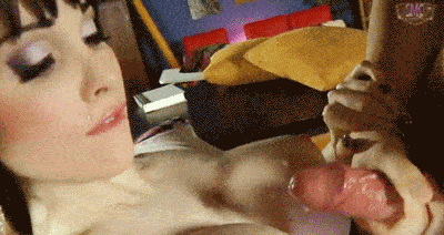 needbigextra:  Sarina Valentina
