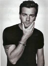 nkdmalecelebs:  Ewan McGregor Are you following? http://nkdmalecelebs.tumblr.com/