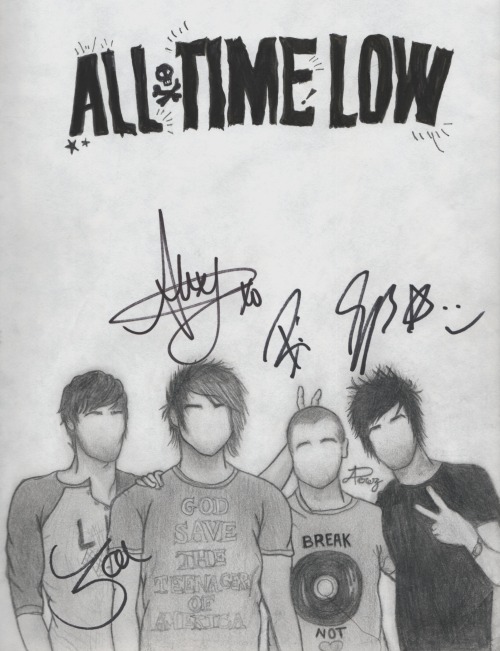 Signed from The Rockshow at the End of the World Tour 2012 (sorry it&rsquo;s so sloppy)