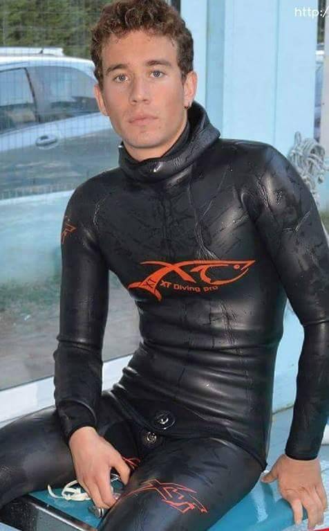 rubberknite:
