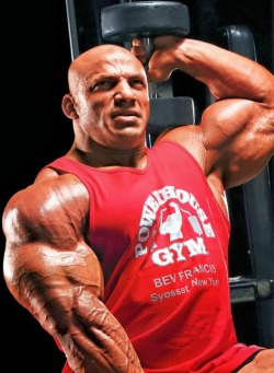 Drwannabe:  Mamdouh Elssbiay 