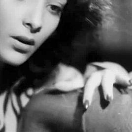 milk-honey-tea:Nargis in Andaz (1949)
