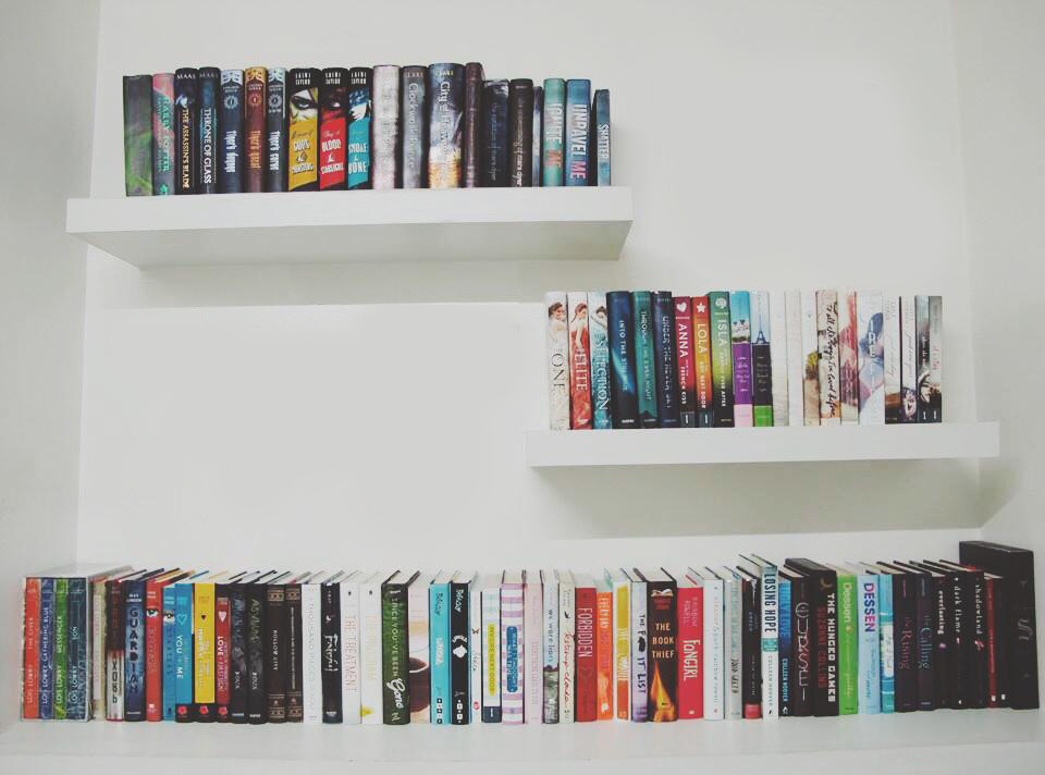 partnersinbooks:  Bookshelfie!   Bookshelfie? LOL
