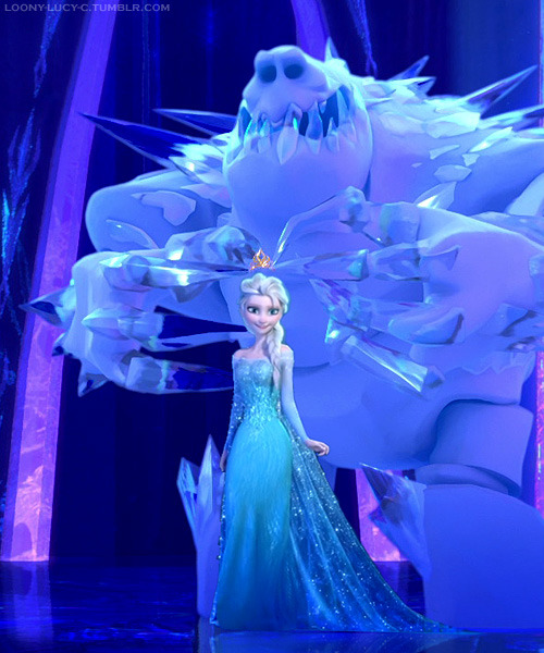 elsa-frozemyheart:   obsessedwithfrozen42:  Helping mama  I’ve reblogged this before but mama 
