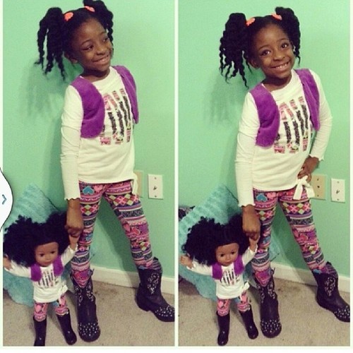 afrokinkilove:  Natural hair girls with their dolls. Let our girls learn to love