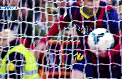 piqueque:  Real Madrid 3-4 FC Barcelona. Iniesta 7’ Messi 42’ 65’ 84’ 