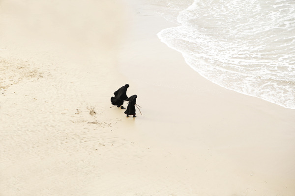 8dy:  when alone, by denef huvaj