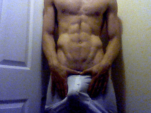 M: F love abs