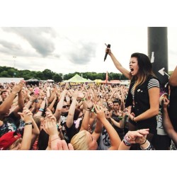 yelyahwilliams:  tayjardine:  Made it off stage towards the back of our crowd, and up a light post today. Weird perspective! This was my favorite set I’ve played at @warpedtour EVER so far. Couldn’t be more grateful for opportunities like this.//