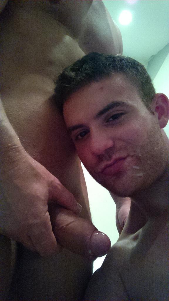colungafrank:  Killian James is a sucker …