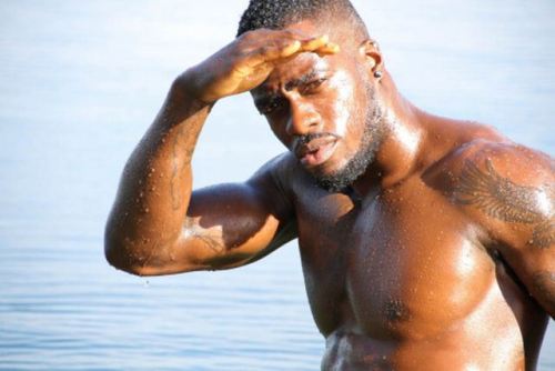 fckyeahprettyafricans: OUR INTERVIEW WITH ONE OF AFRICA’S FINEST MAN, ADONIS O’HOLI: 1. 