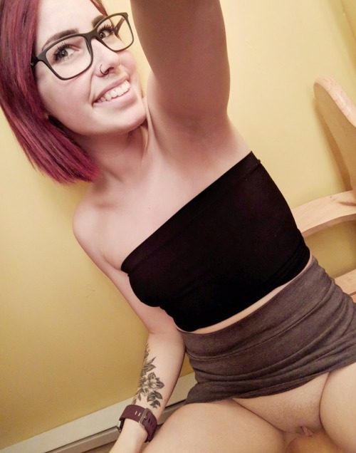 Sex mywildsidehoneyyxo:  little flash! pictures