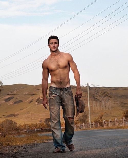 amazing-menreturn:Amazing-MenReturn | http://www.Amazing-MenReturn.tumblr.com